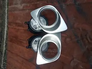 2010 Venza Foglight and Cover