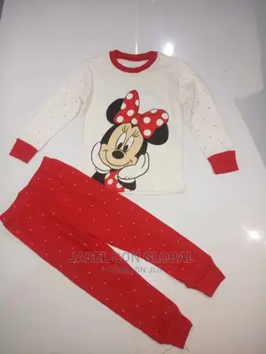 Minnie Kids Nightwear / Pyjamas / Sleep Wear (2 - 6 Yrs)
