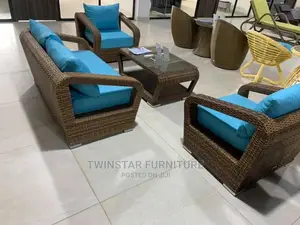 New Modern Outdoor 4 Seaters Chair With Table