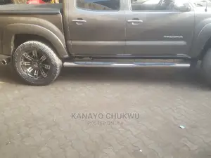 Side Step Toyota Tacoma