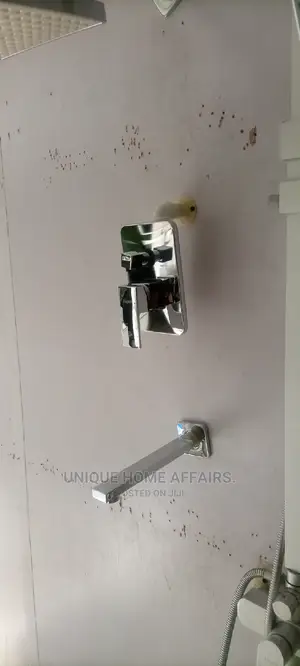 4 Ways Condit Shower