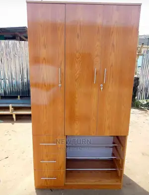 Wardrobe With Shoes Rack and Drawers.