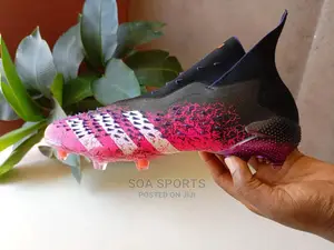 Adidas Deluxe Predator Boot