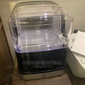 Ice Cubes Machine 24