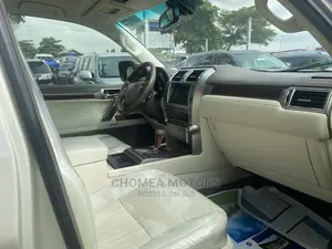 Lexus GX 2013 Gold