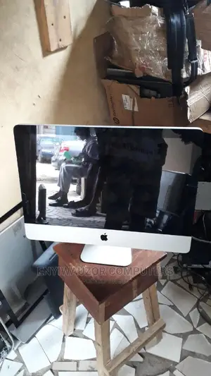 Desktop Computer Apple Mac Pro 8GB Intel Core I3 HDD 500GB