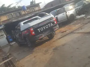 Boot .Cover Toyota Hilux