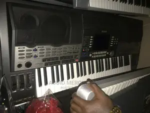 Yamaha PSR 9000 Keyboard
