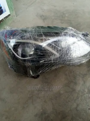Mercedes Benz E350 W212 Original Headlight