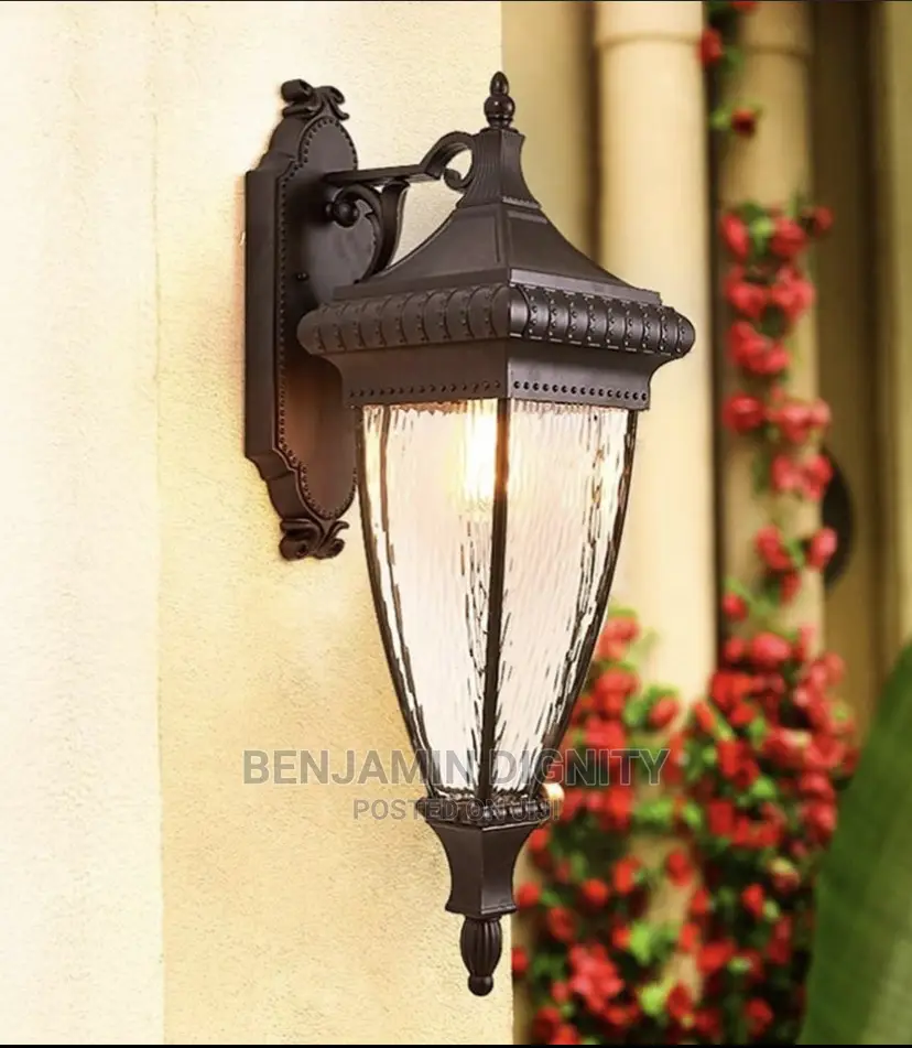 Outdoor Wall/Pillar Light