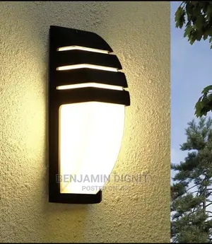 Outdoor Wall/Fence Light