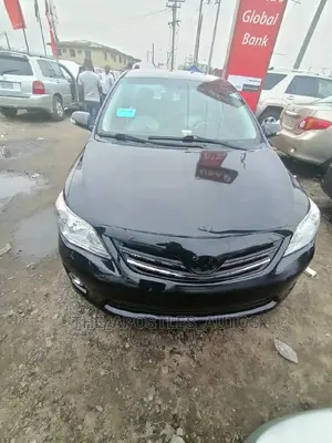 Toyota Corolla 2012 Black