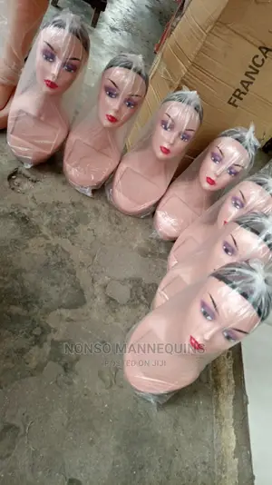 Plastic Skin Colour MANNEQUINS Head Display