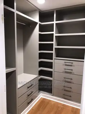 Luxury Walk in Closet