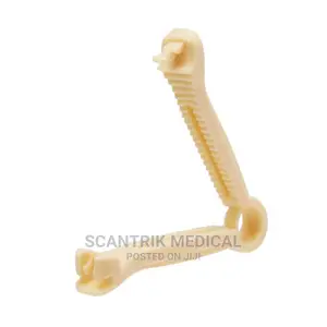 Umbilical Cord Clamp Newborn