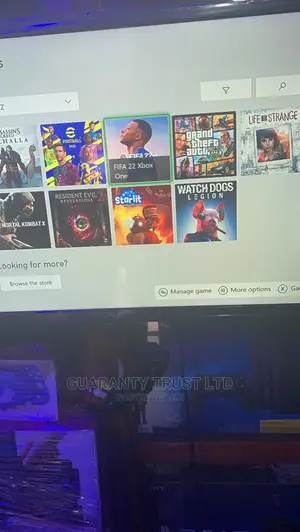 Microsoft Xbox One S + 8 Latest Games