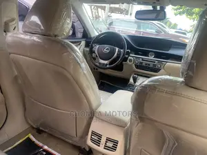 Lexus ES 2015 White