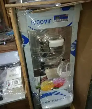 Ice Cream Machine Standing( Hard) 16 Liters