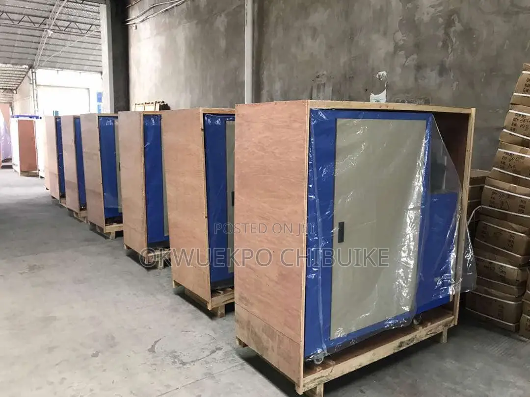 Bottle Blowing Machine
