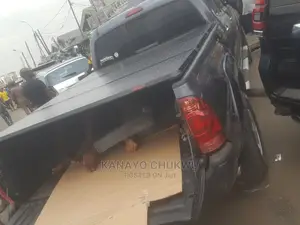 Boot Cover Tacoma Fiber