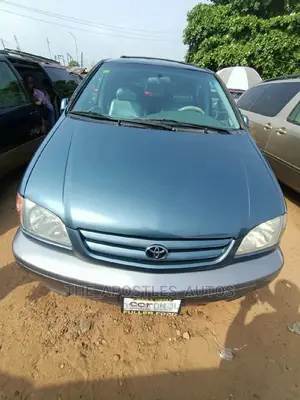 Toyota Sienna 2002 Blue