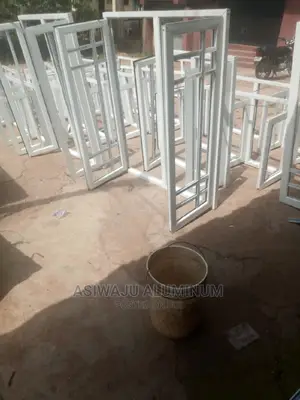 Aluminum Casement Window With Burglary and Net