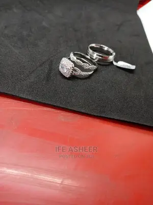 TLC Set of Couples Wedding Ring Inside a Box 001 - Silver