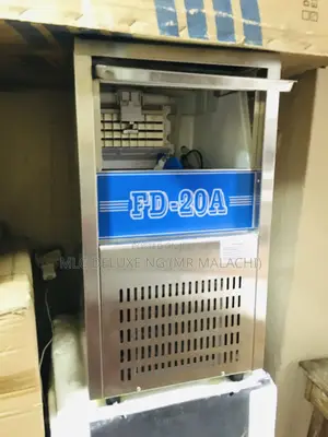 SIZE 32 Ice Maker / Industrial Fast Ice Cube Making Machine