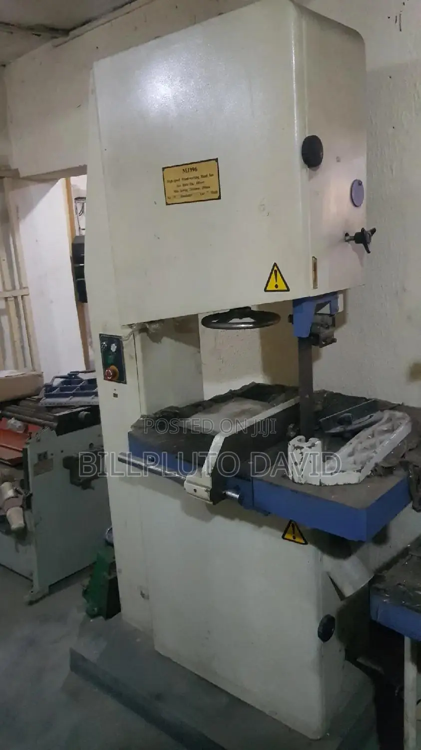 Band Saw Woodworking Machine