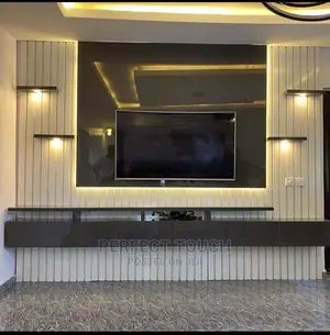 T v Stand