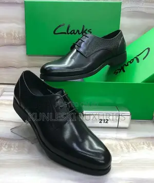Original Clarks Men Leather Shoe Available