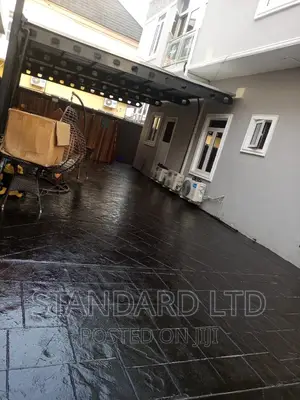 Standard Stamp Flr