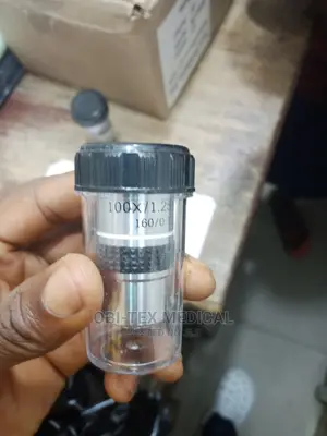 Objective for Laboratory Microscopes