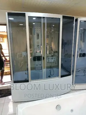 Jacuzzi Steam Shower Enclosure (Spain)