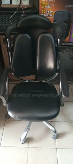 Kidney Executive Italian Leather Chair