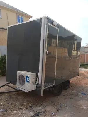 VIP Mobile Toilet