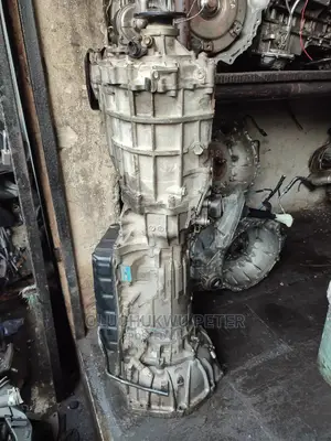 Toyota Sequoia 5 Pin Gear Box 4wheel. 2000/2004 Model