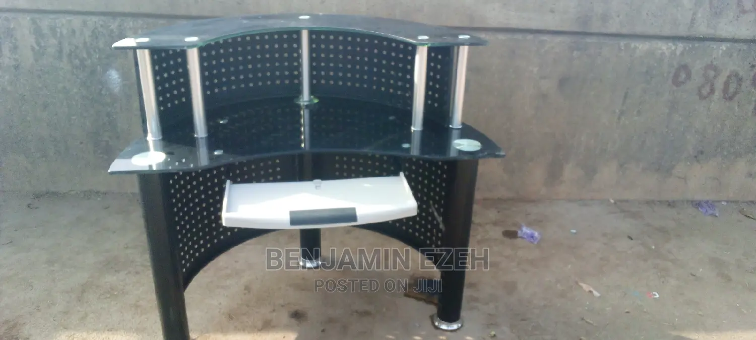Receptionist Table