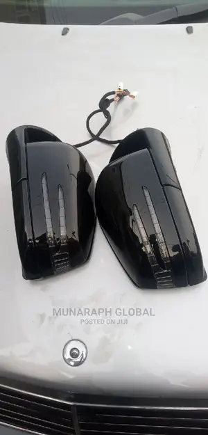 Mercedes Benz ML 350 W164 Side Mirror Set.