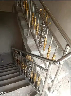Staircase Crumby Design