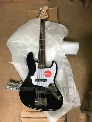 Squier by Fender Jazz Bass Guitar