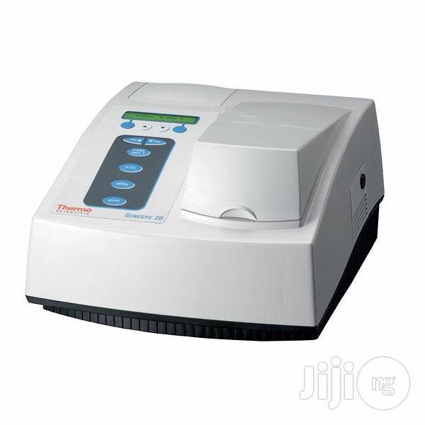 Spectrophoto Meter