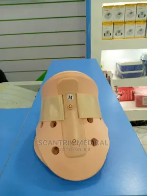 Comfortable Breathable Neck Brace