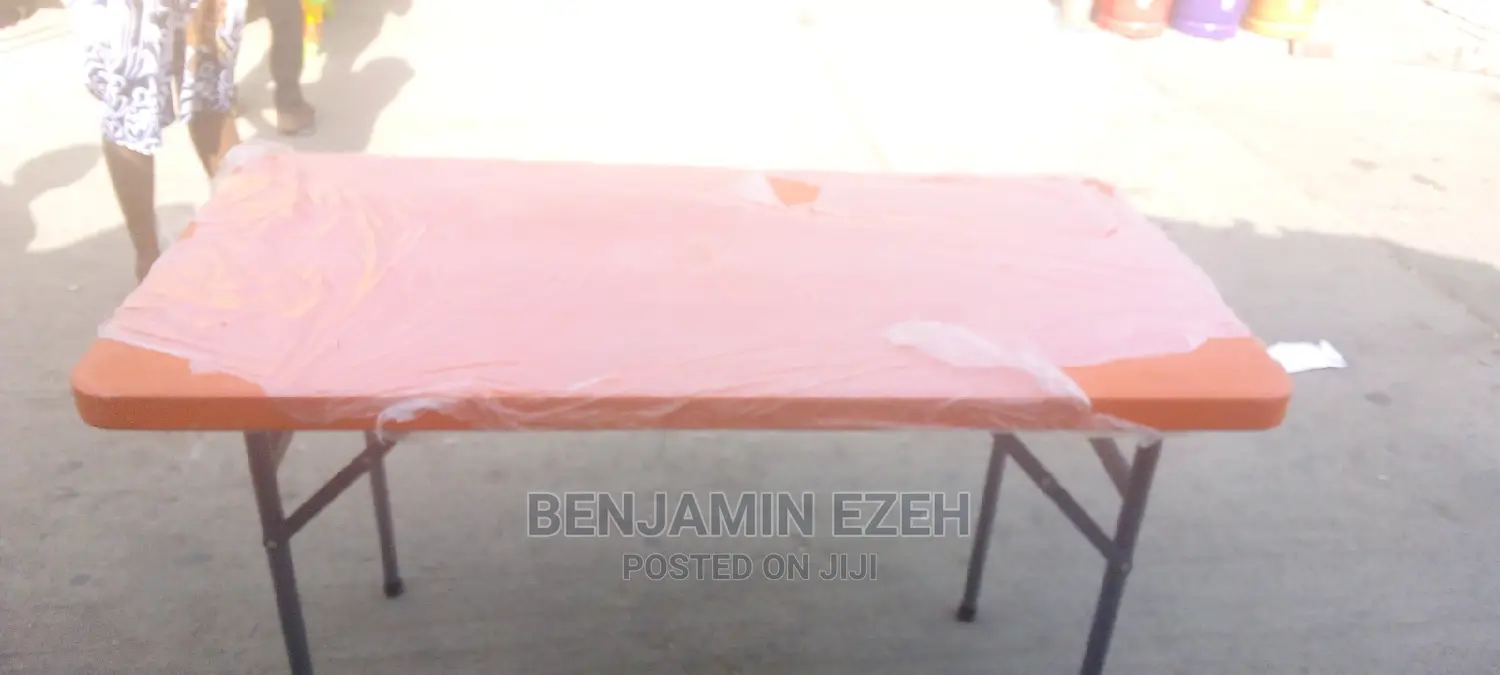Foldable Table
