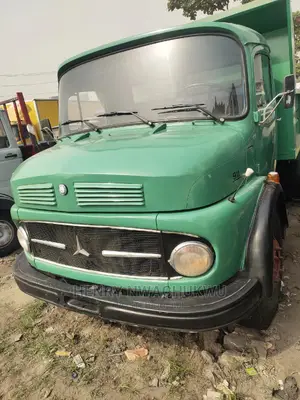Mercedes-Benz 1998 Green