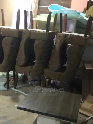 A Complete Set of Dinning Chair and Table