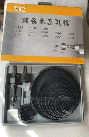 16pcs Set of Wooden Hole Saw Black