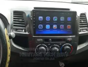 Toyota Hilux Fortuner Vigo 2010-14 Android GPS Navgtn Player