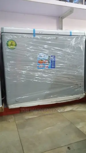 Kenstar Chest Freezer 255 Litres Silver Model 350S