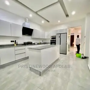Pristinewood Kitchen